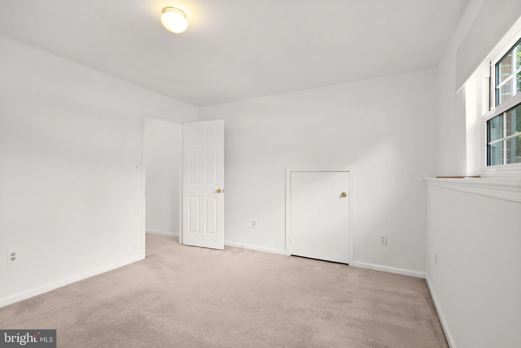 7369 RHONDDA DRIVE
