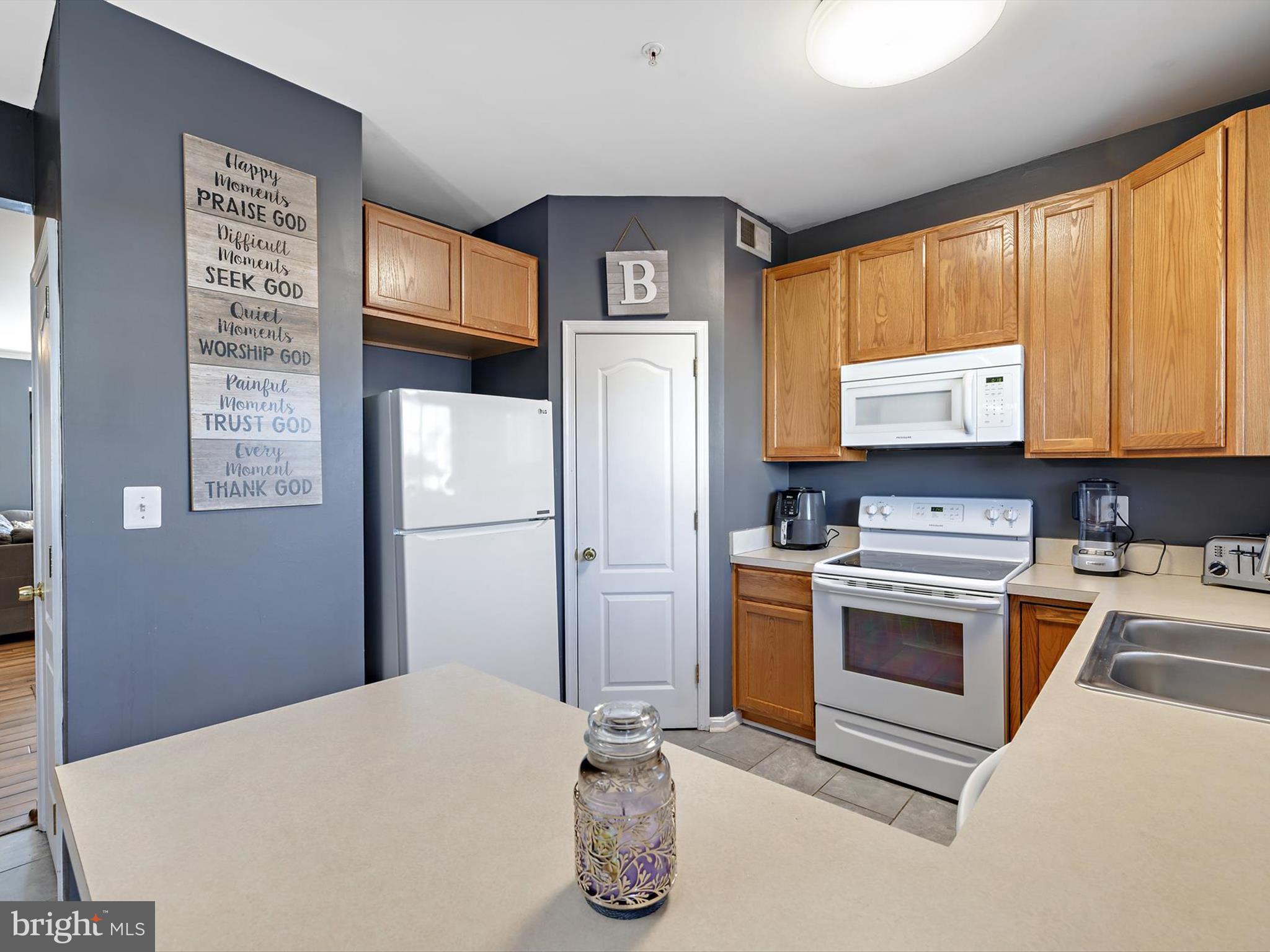 MCKENDREE VILLAGE - Residential Lease