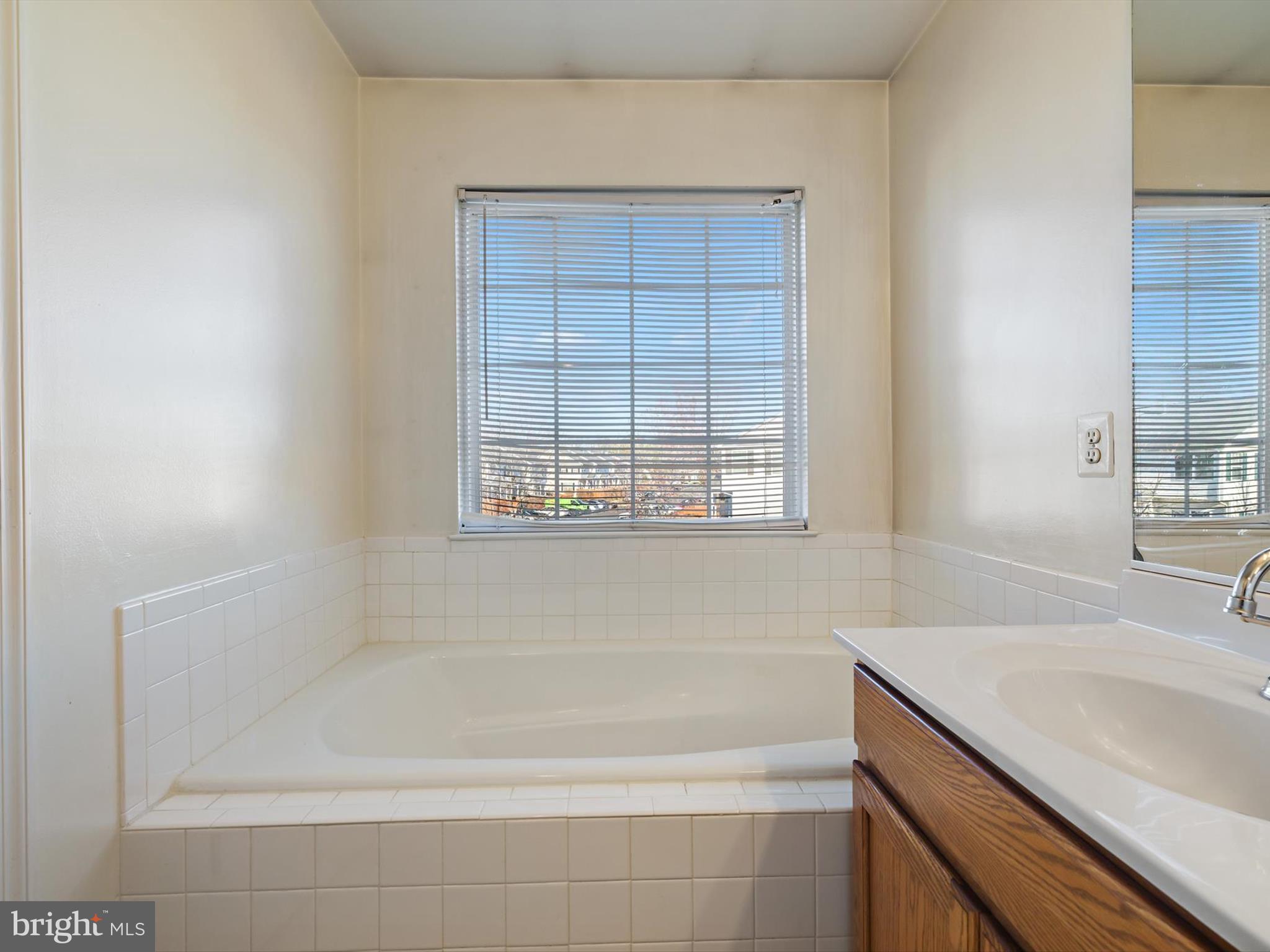 MCKENDREE VILLAGE - Residential Lease