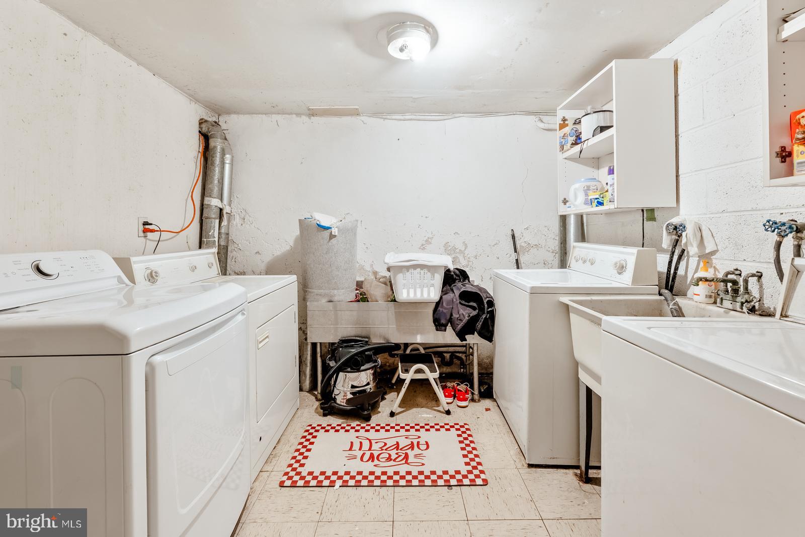 TORRESDALE (EAST) - Residential Income