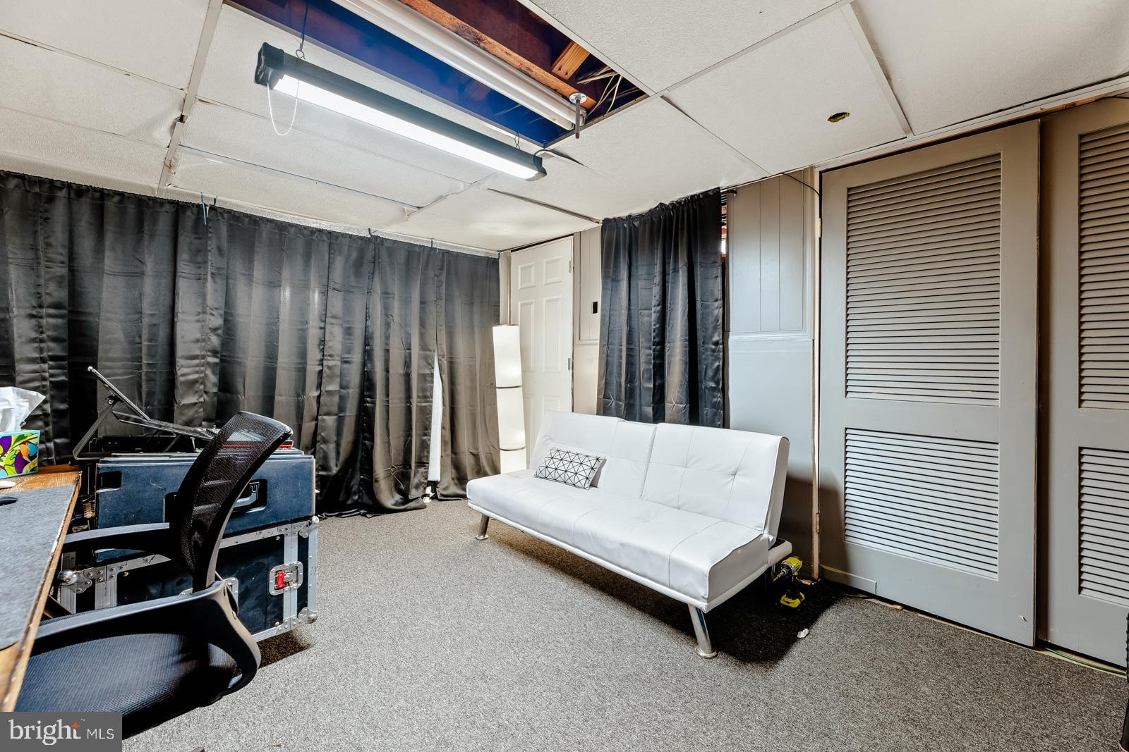 TORRESDALE (EAST) - Residential Income