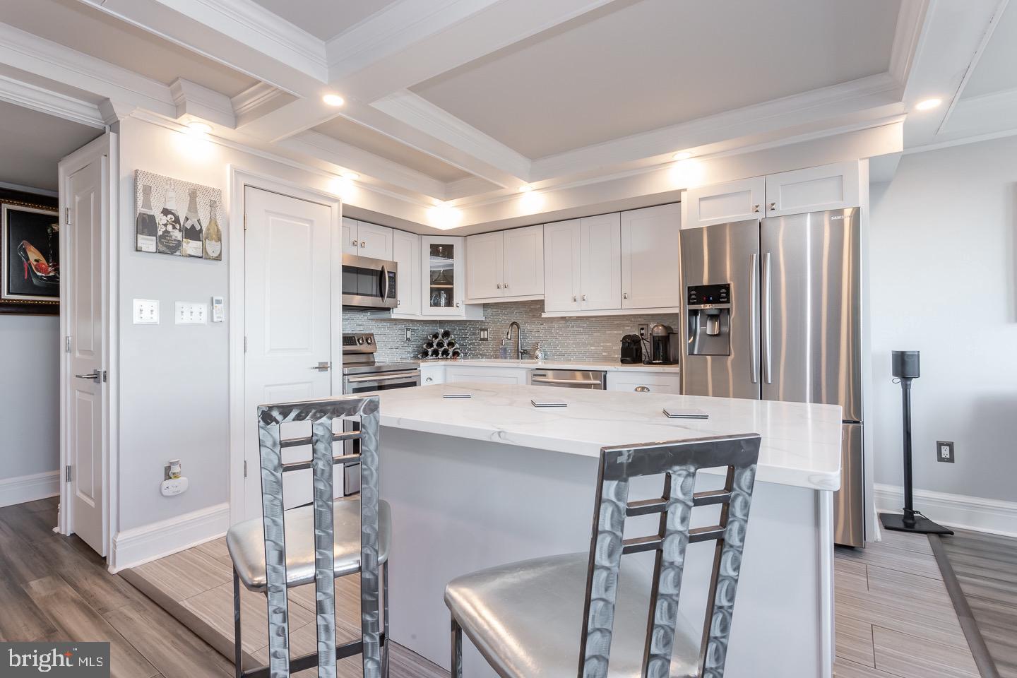 SOCIETY HILL - Residential Lease