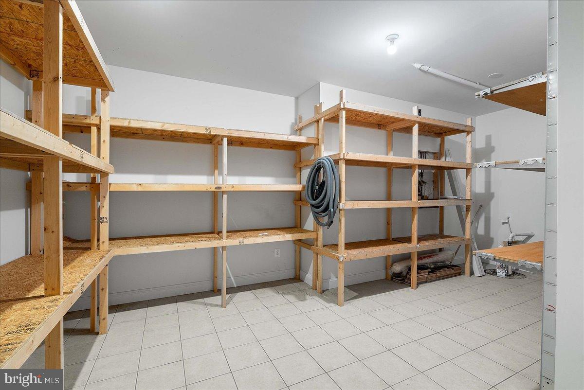 RIVER CREEK - Residential