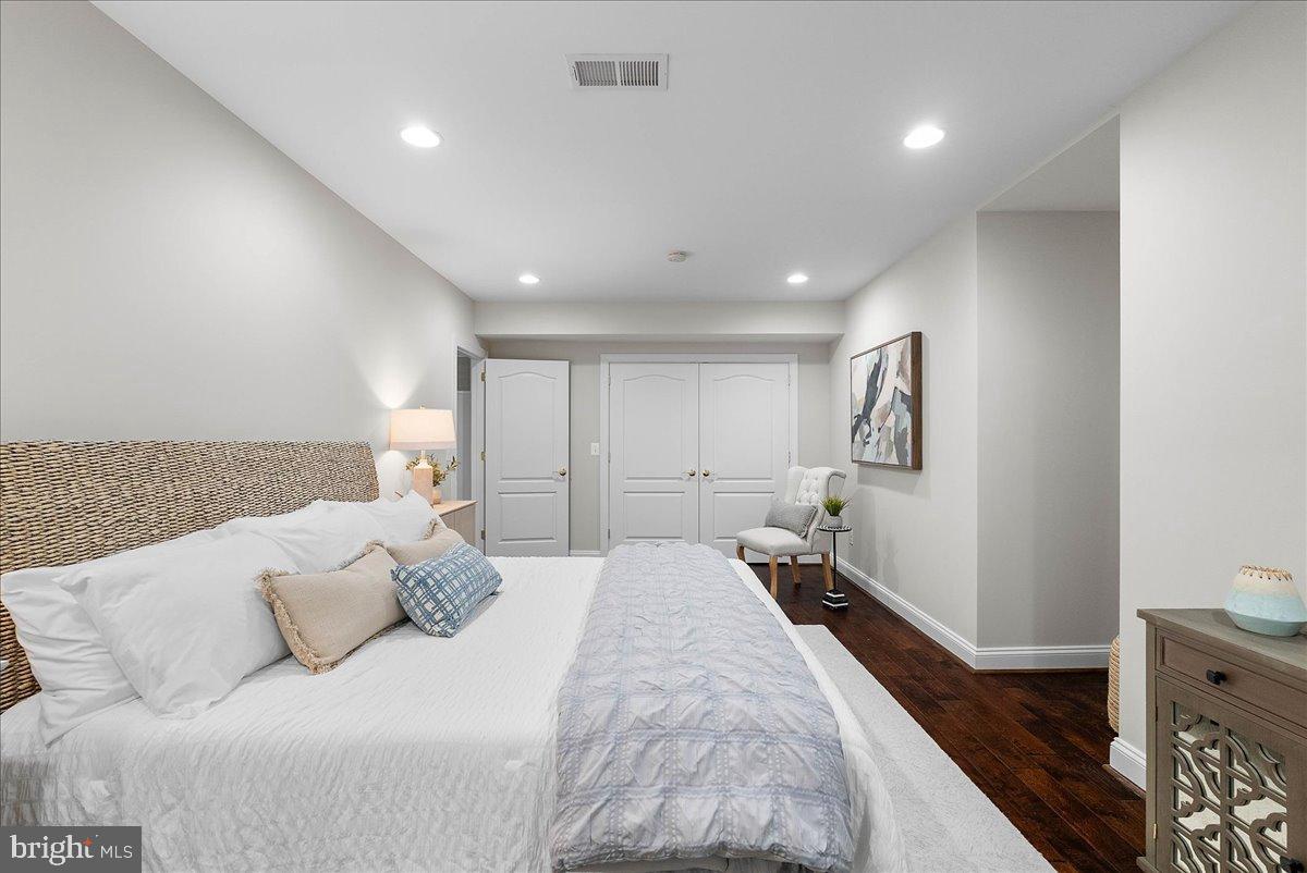 RIVER CREEK - Residential