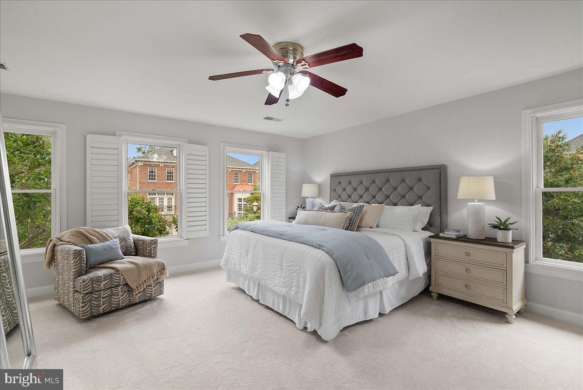 RIVER CREEK - Residential