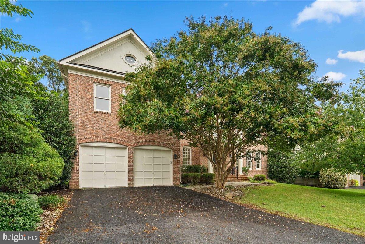 RIVER CREEK - Residential