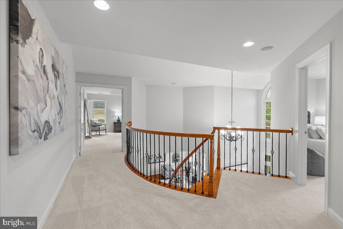 RIVER CREEK - Residential