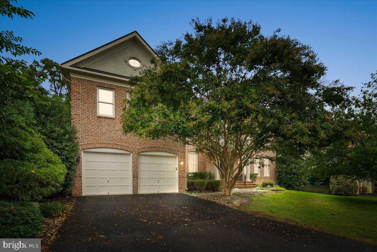 RIVER CREEK - Residential