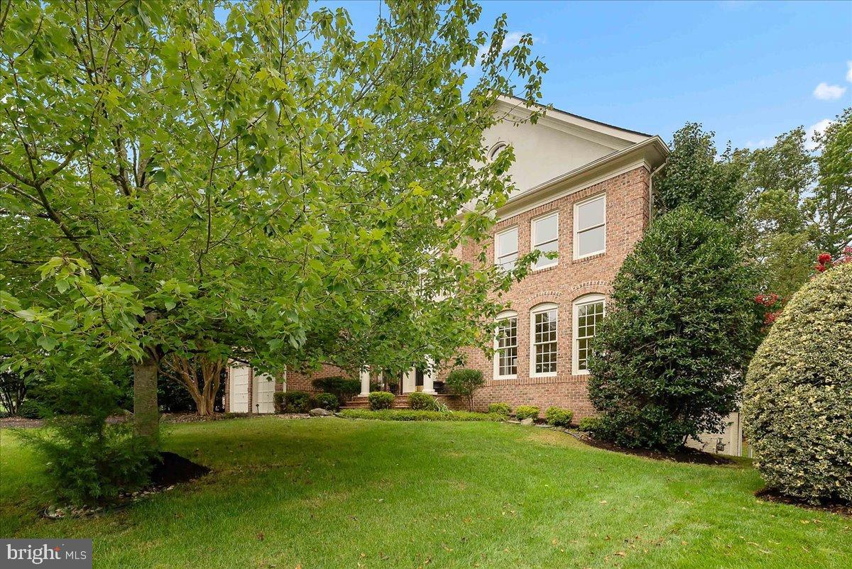 RIVER CREEK - Residential