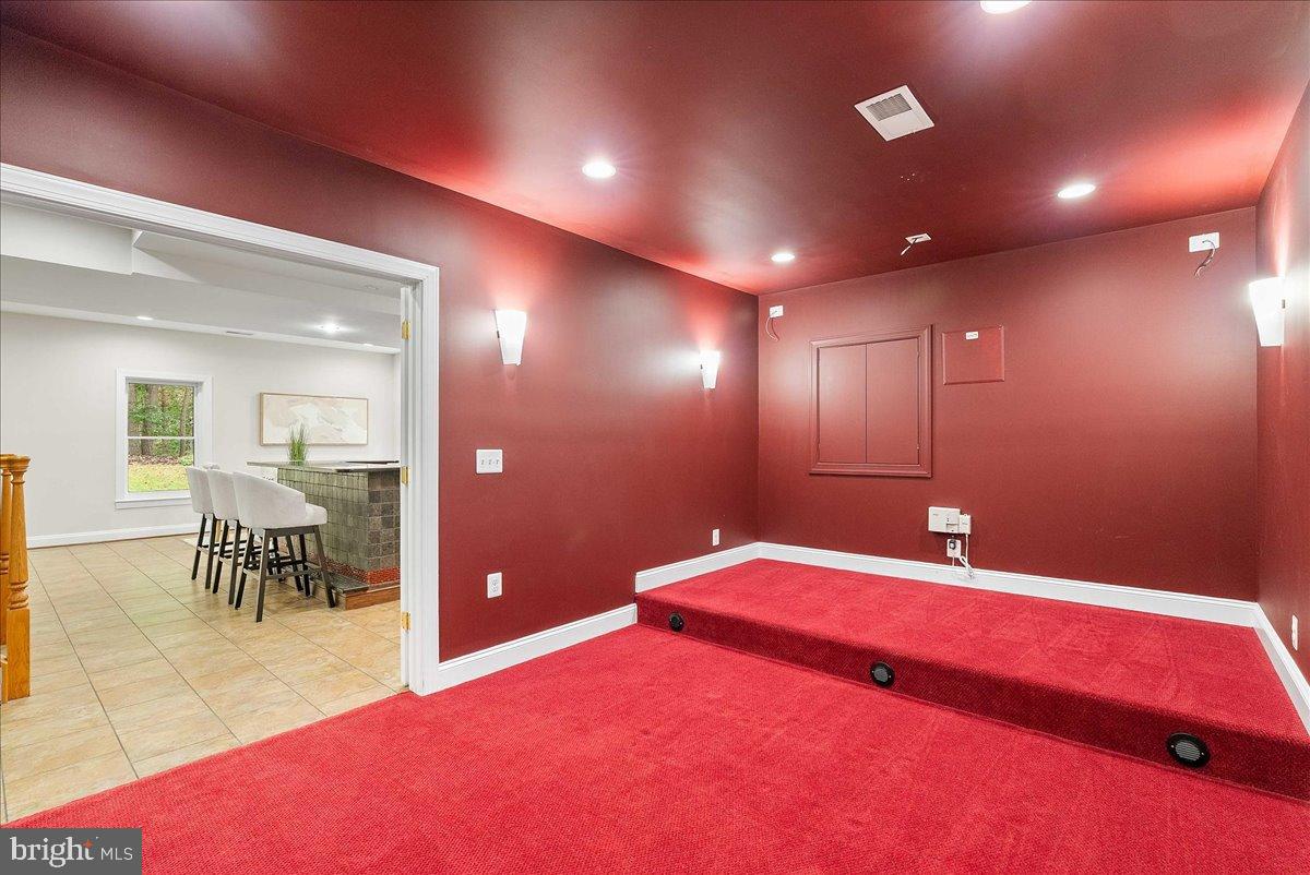 RIVER CREEK - Residential