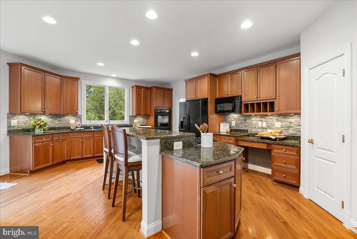 RIVER CREEK - Residential