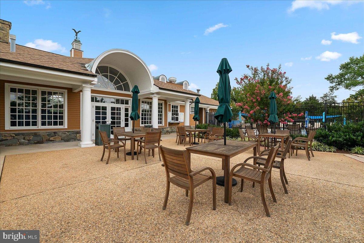 RIVER CREEK - Residential