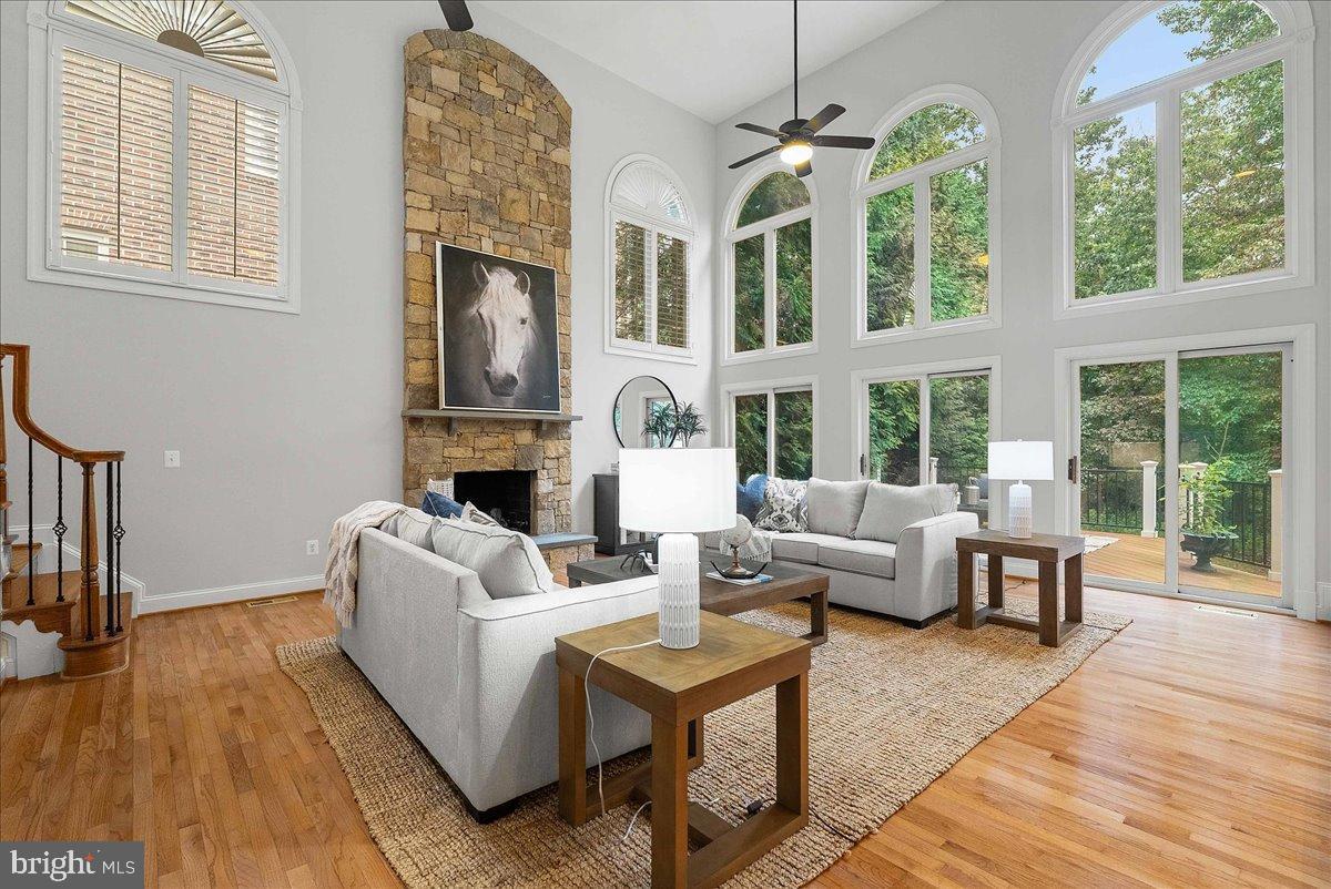 RIVER CREEK - Residential