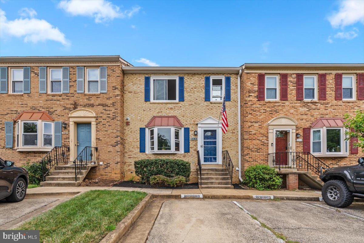 1033 N GEORGE MASON DRIVE N