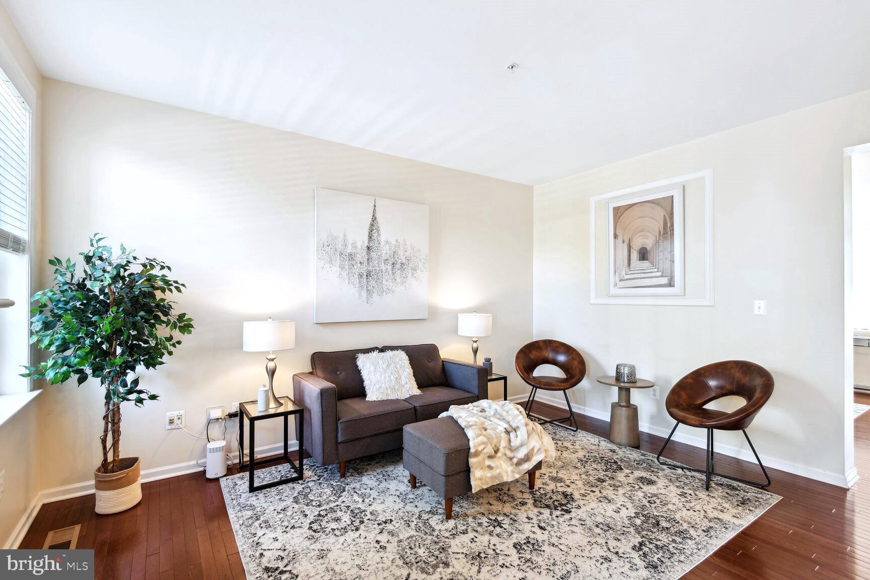 MARLBORO RIDGE - Residential