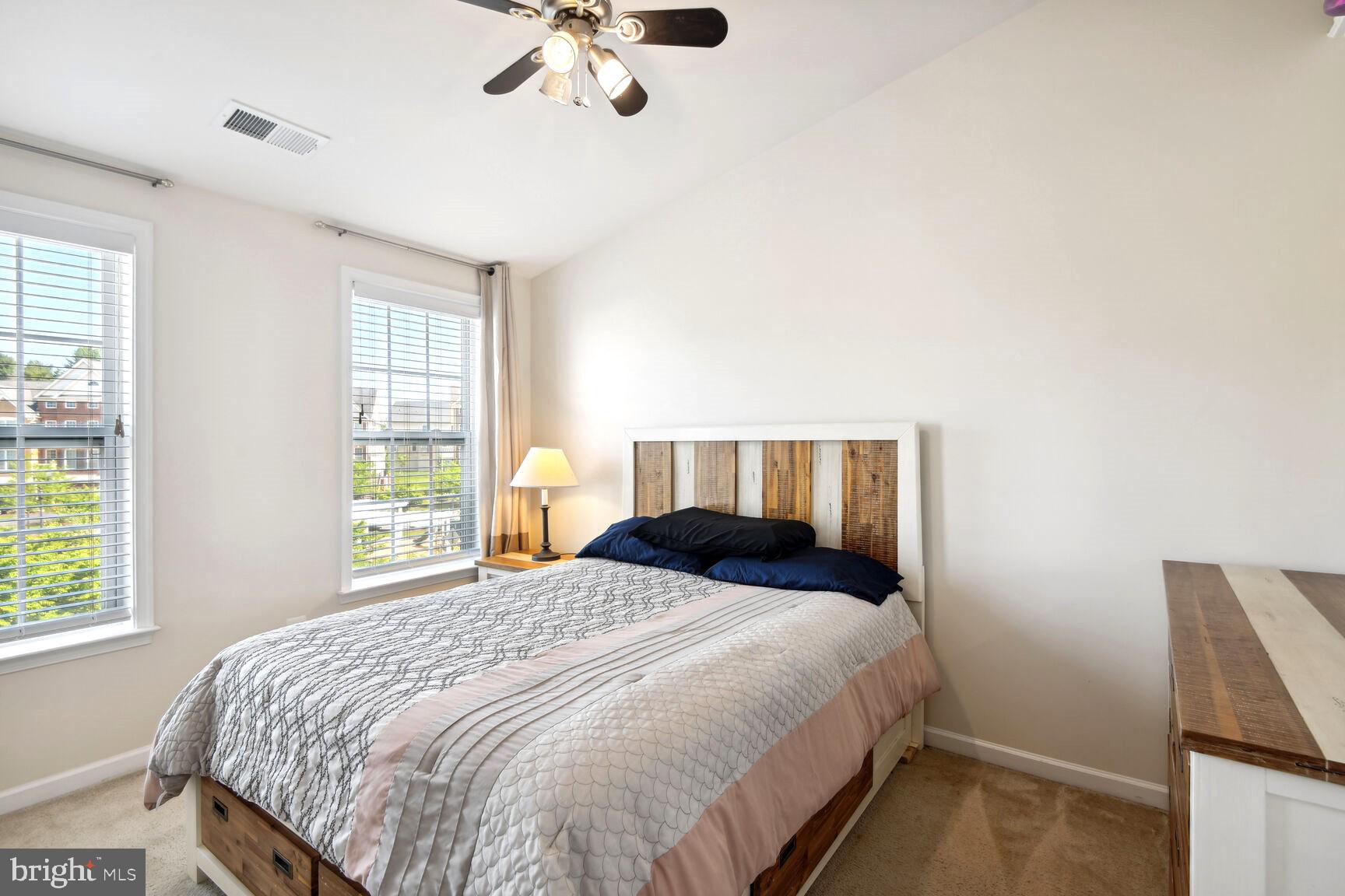 MARLBORO RIDGE - Residential