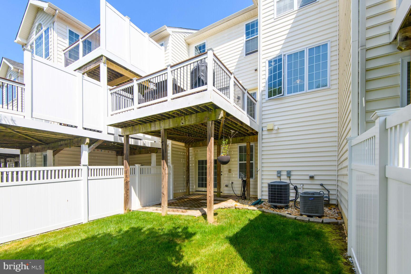 MARLBORO RIDGE - Residential