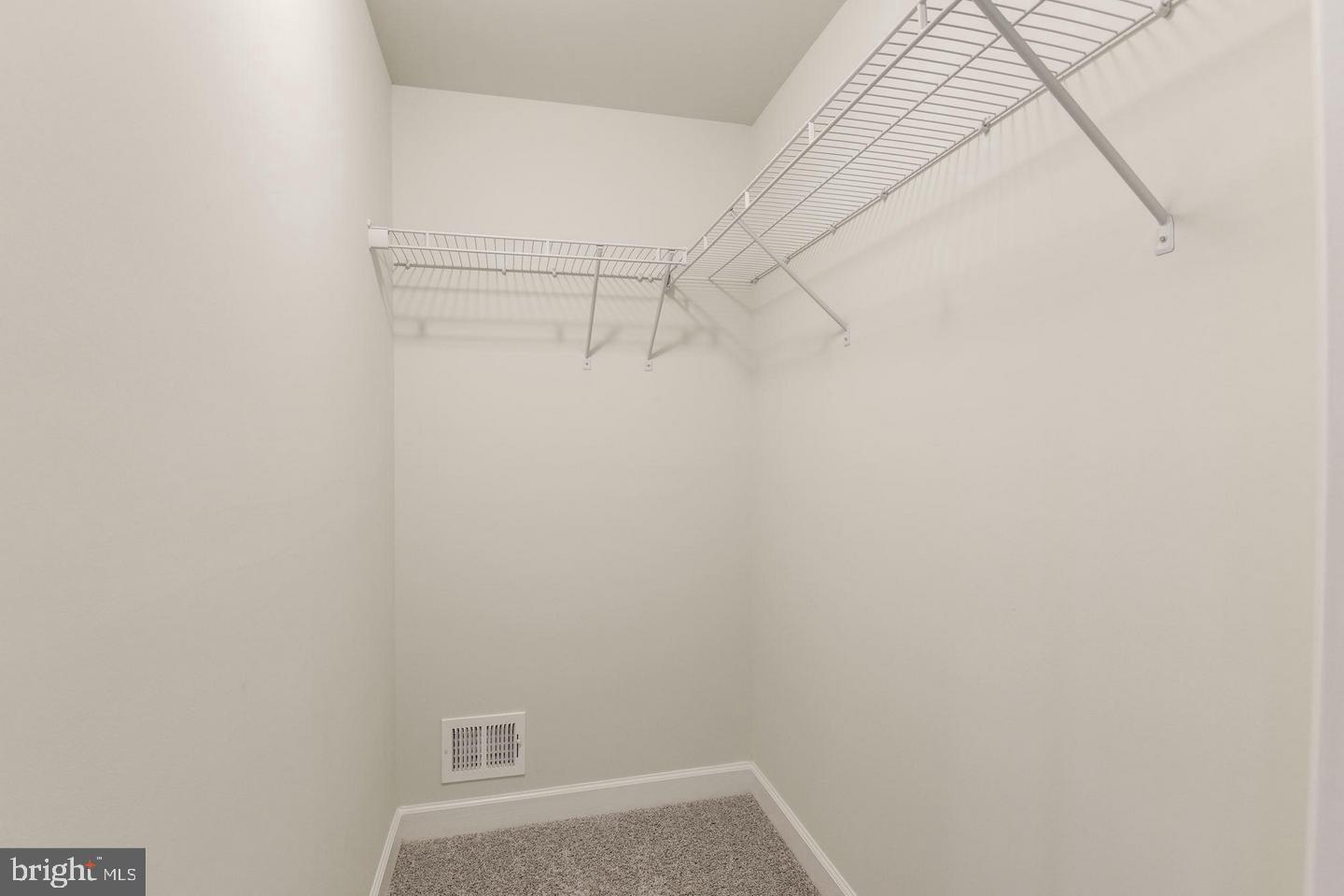 BELMONT RUN - Residential Lease