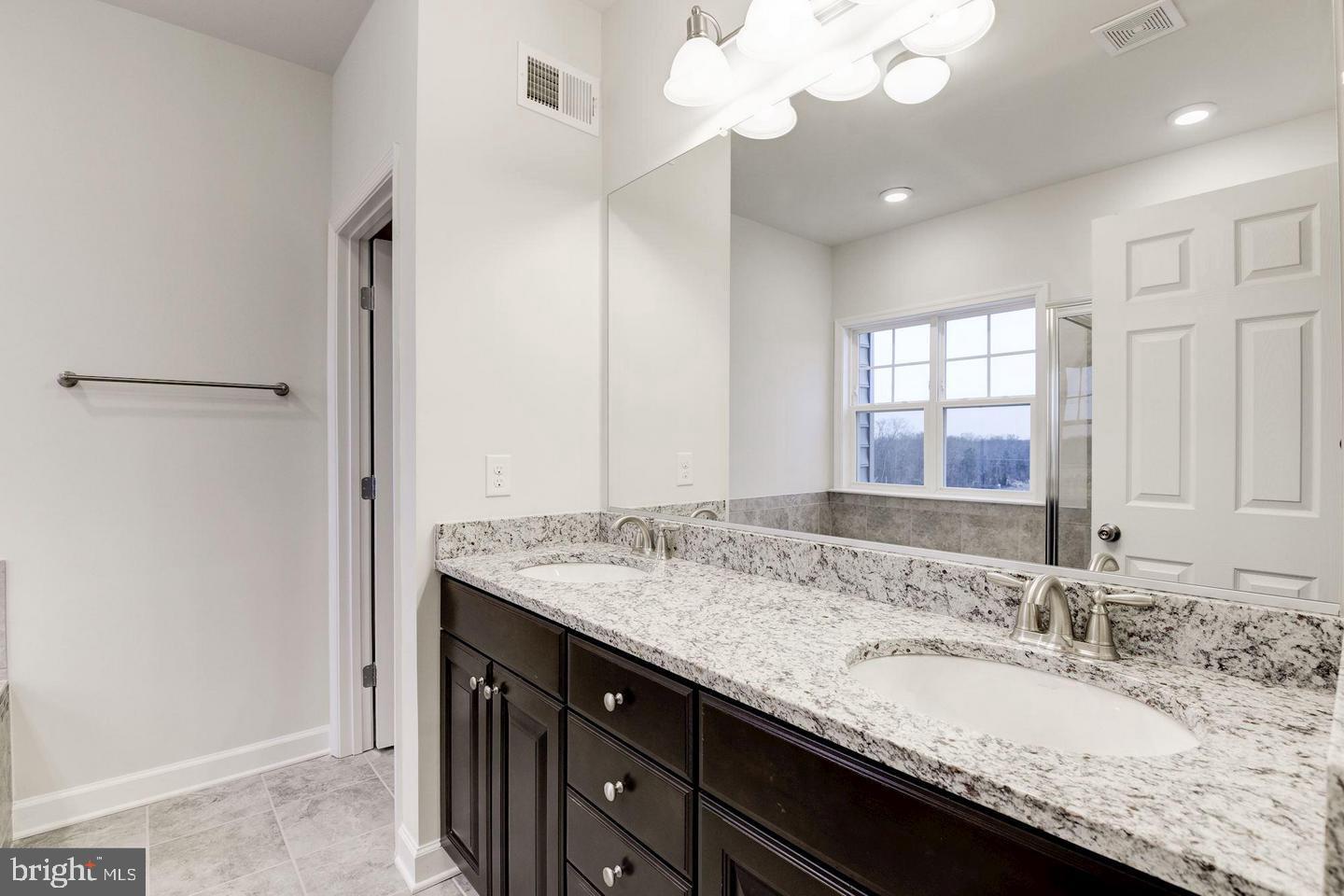 BELMONT RUN - Residential Lease