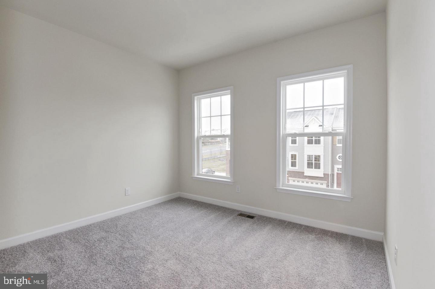 BELMONT RUN - Residential Lease