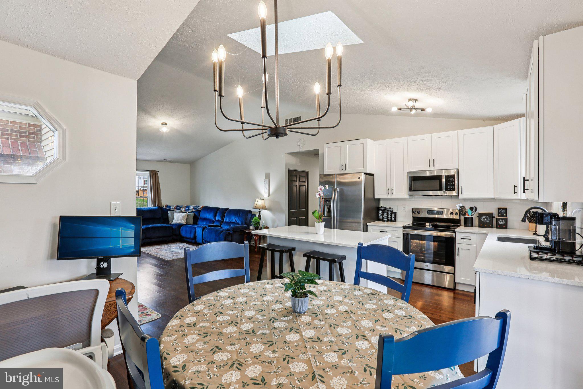 RIVERSIDE - Residential