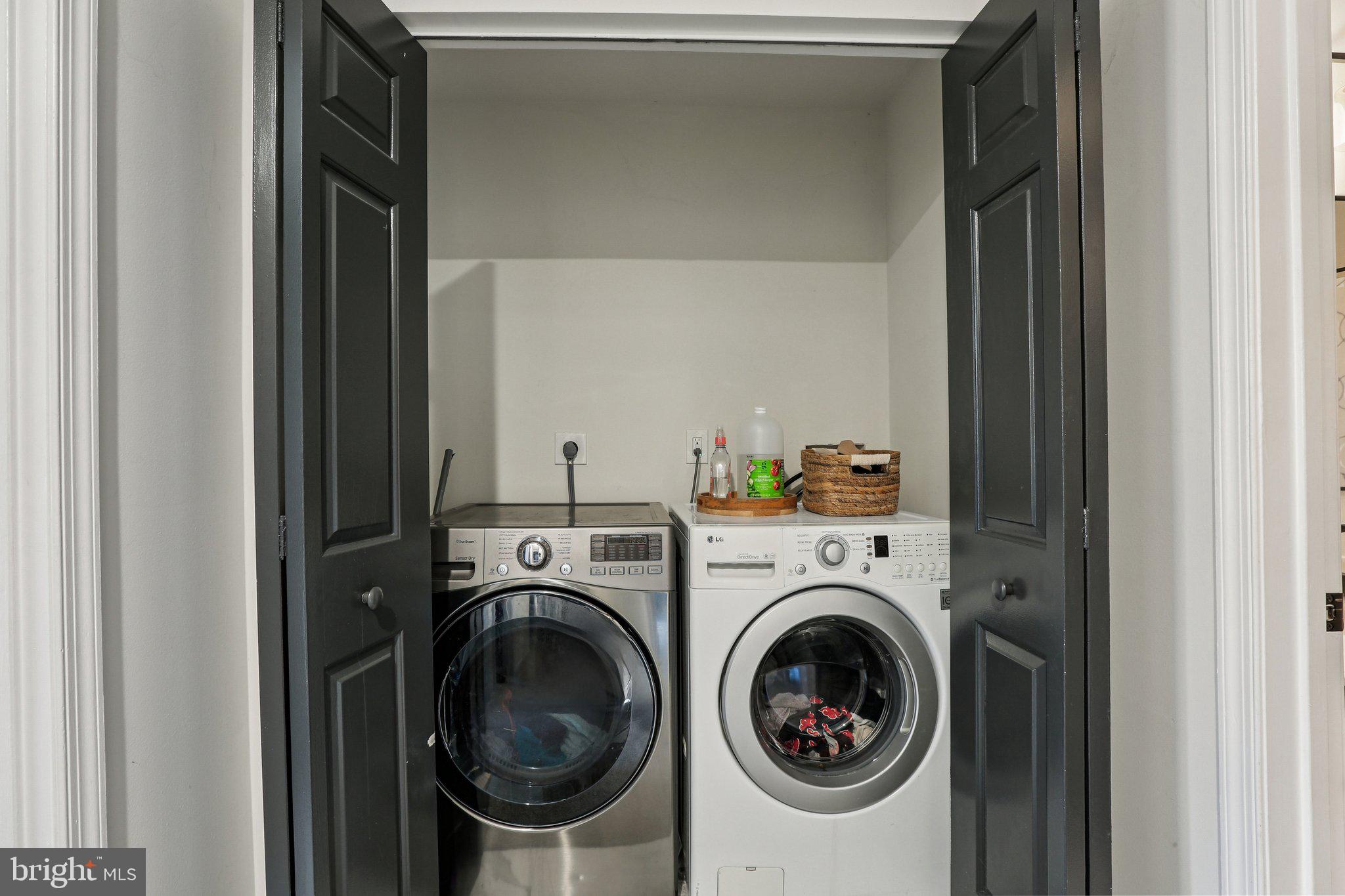 RIVERSIDE - Residential