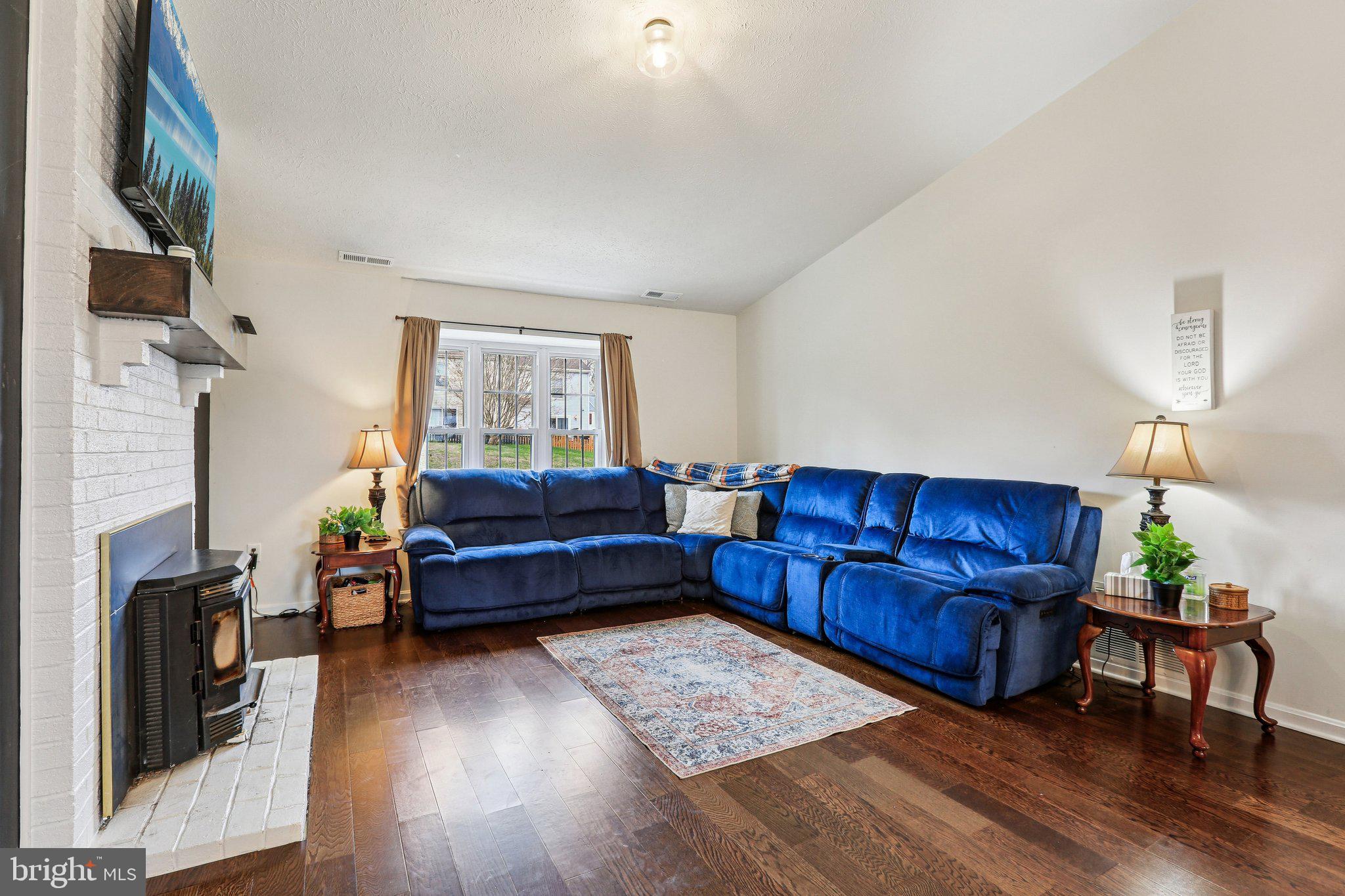 RIVERSIDE - Residential