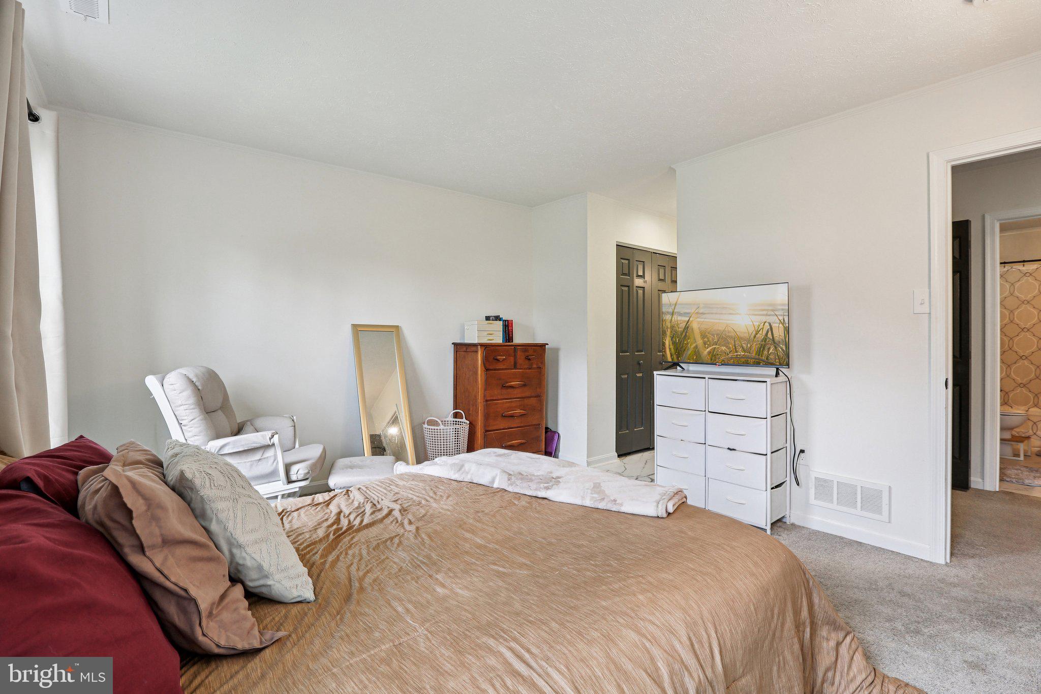 RIVERSIDE - Residential