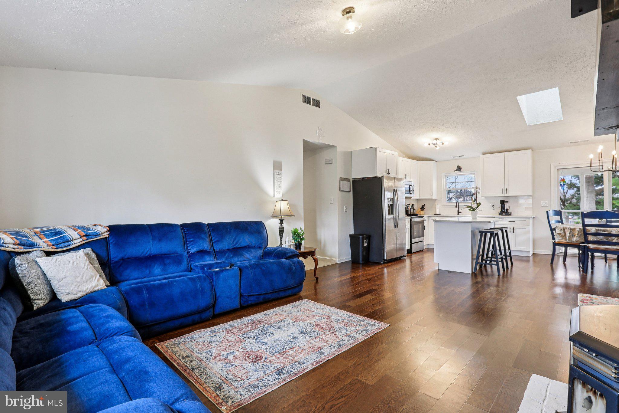 RIVERSIDE - Residential