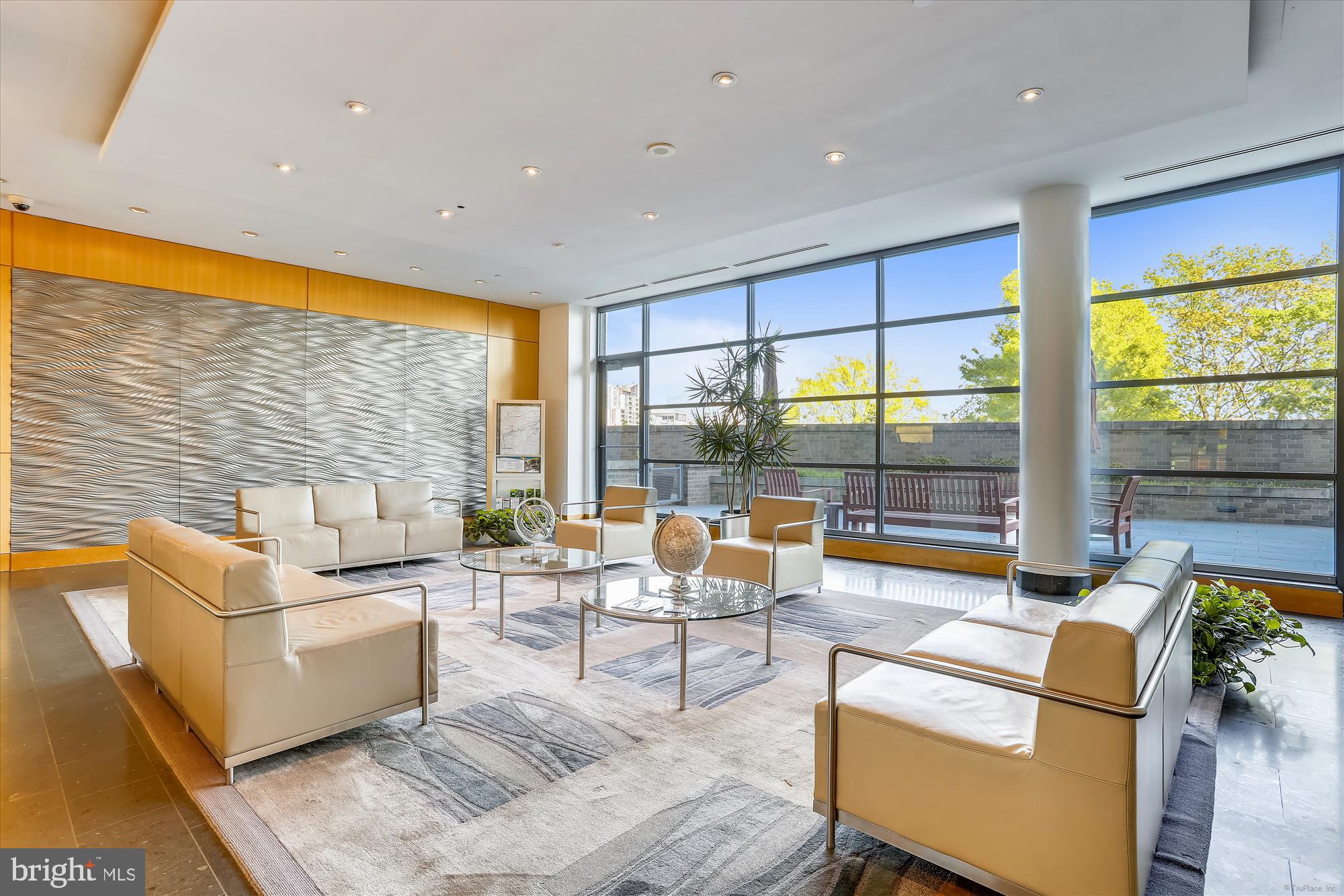 ODYSSEY - Residential Lease