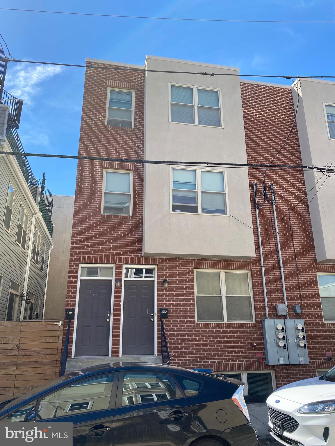 UNIVERSITY CITY - Residential Income