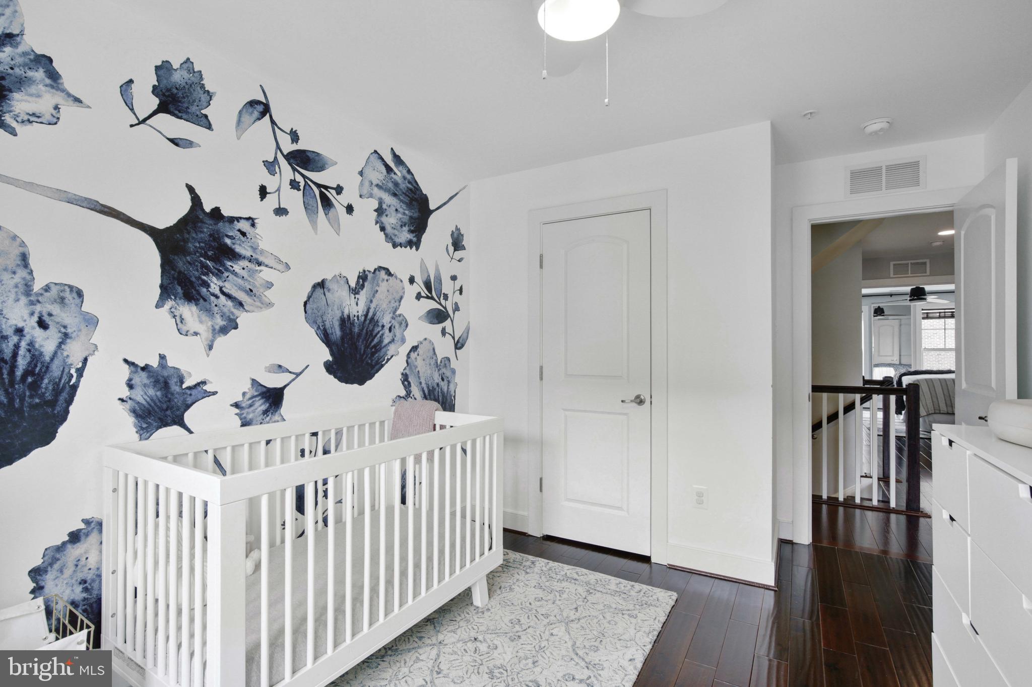 CROWN FARM - Residential