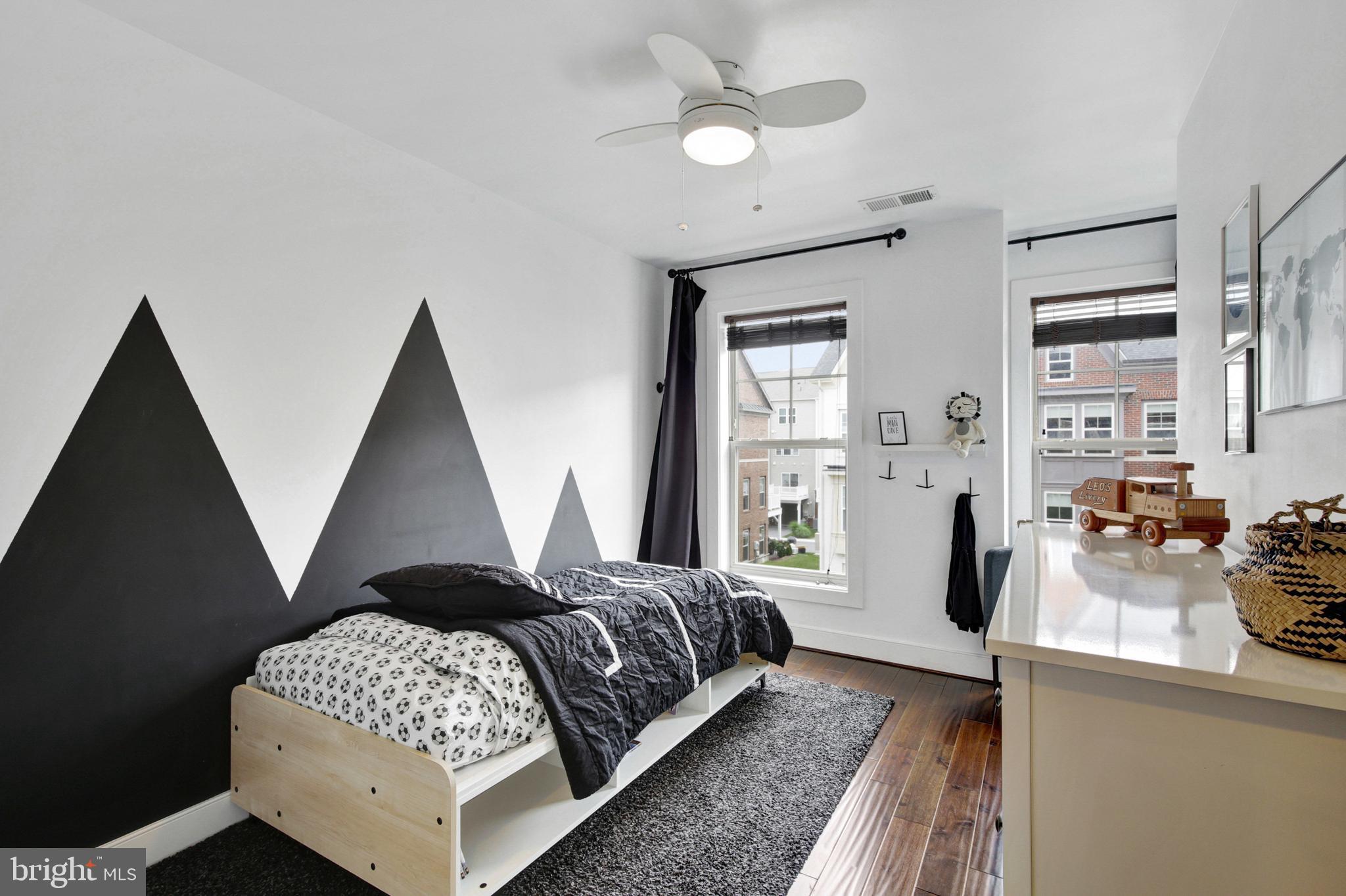 CROWN FARM - Residential