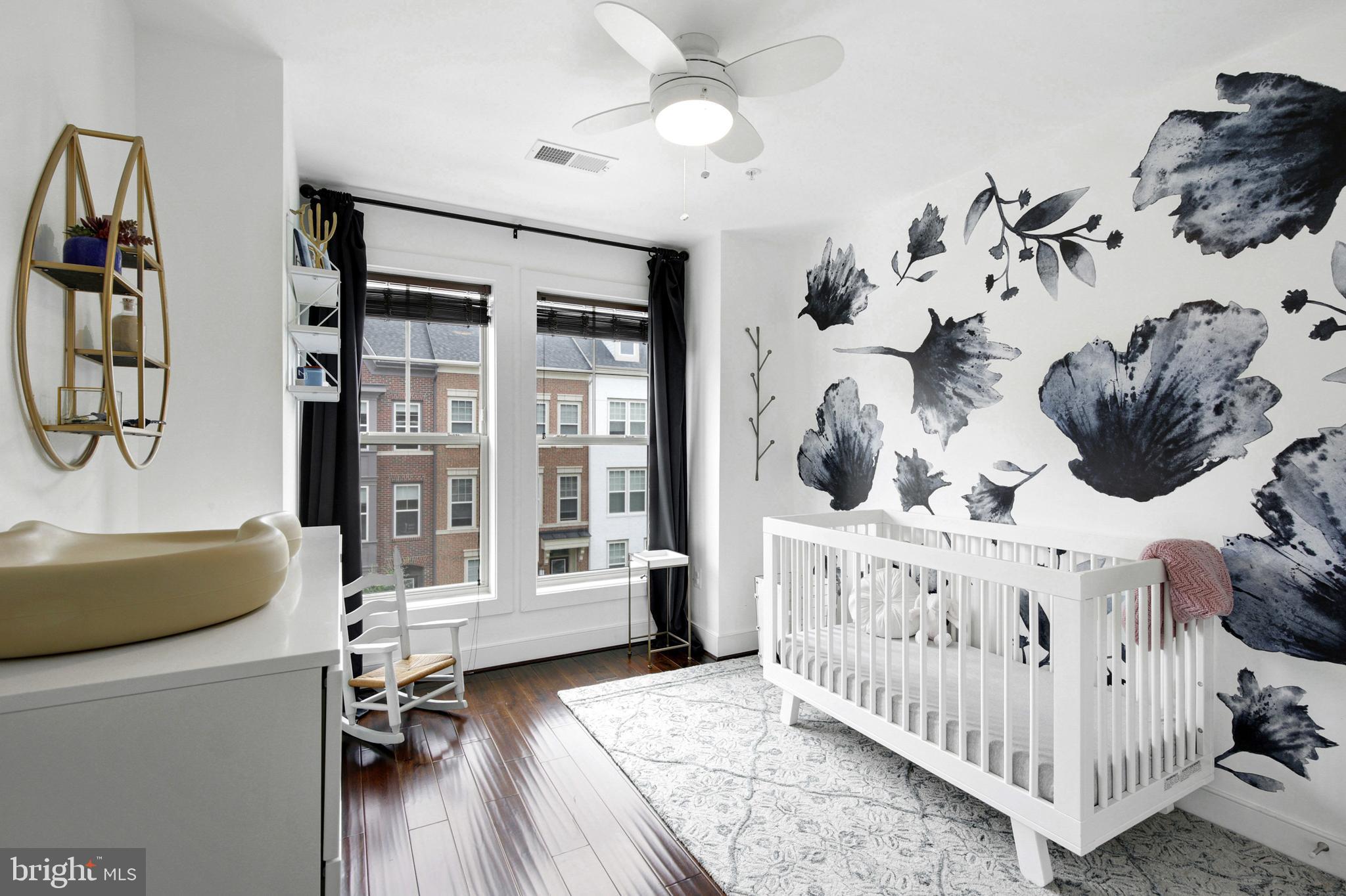 CROWN FARM - Residential