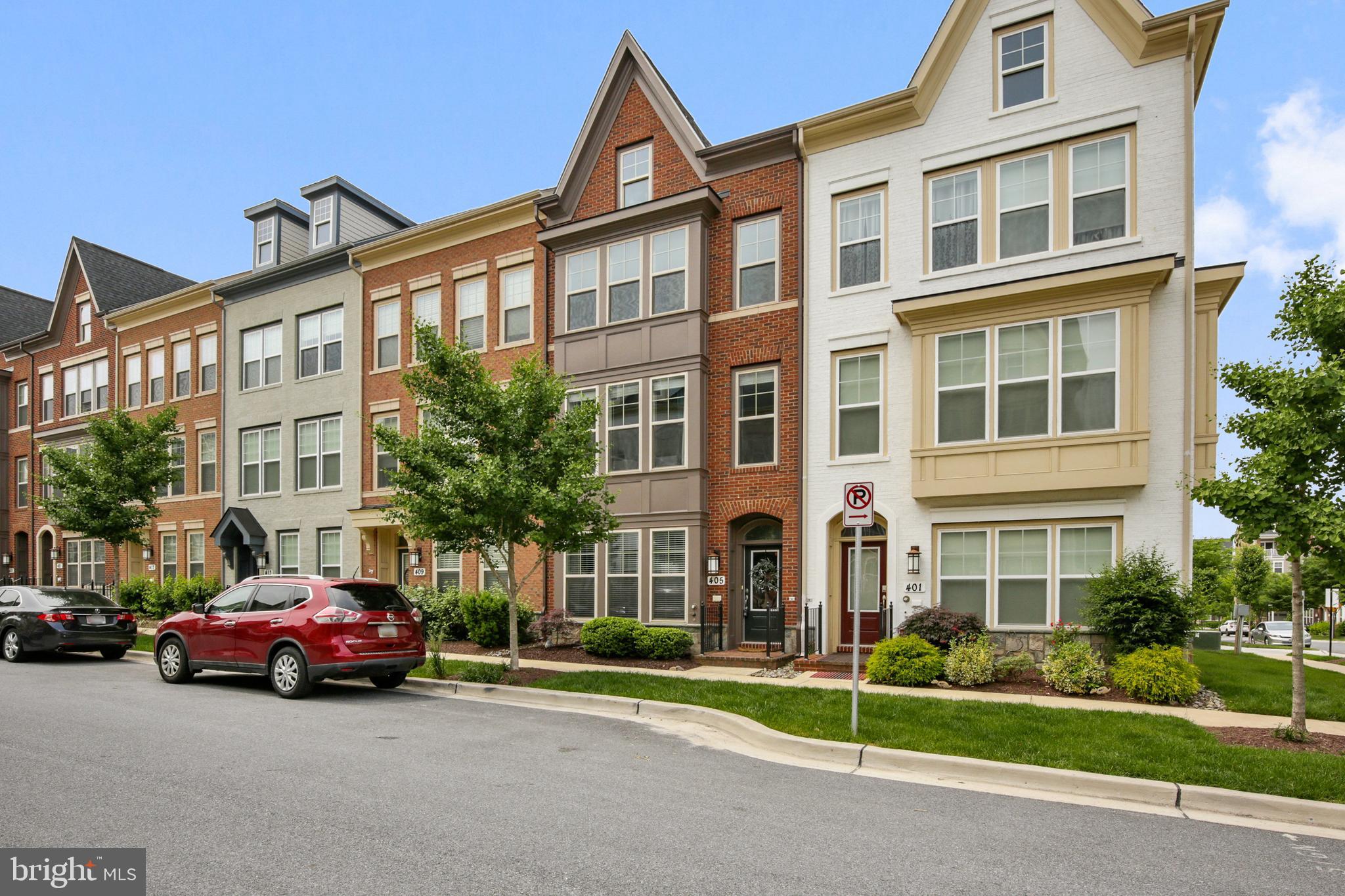 CROWN FARM - Residential