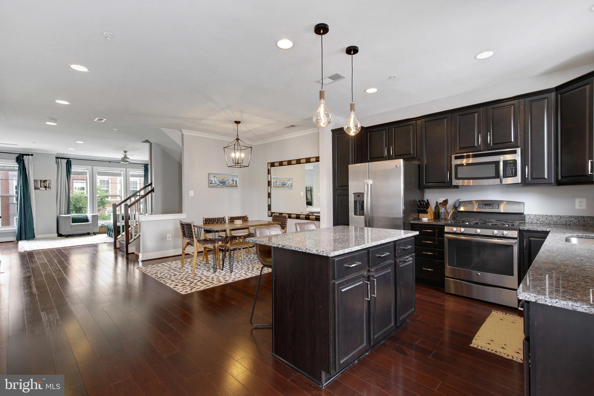 CROWN FARM - Residential