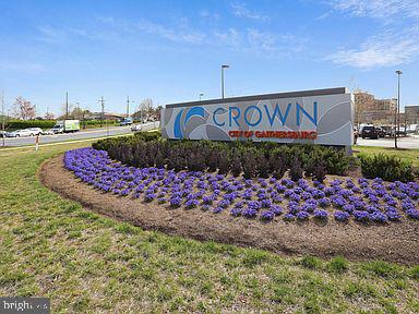 CROWN FARM - Residential