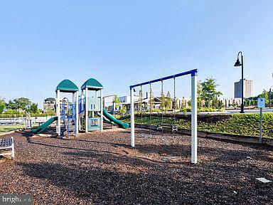 CROWN FARM - Residential