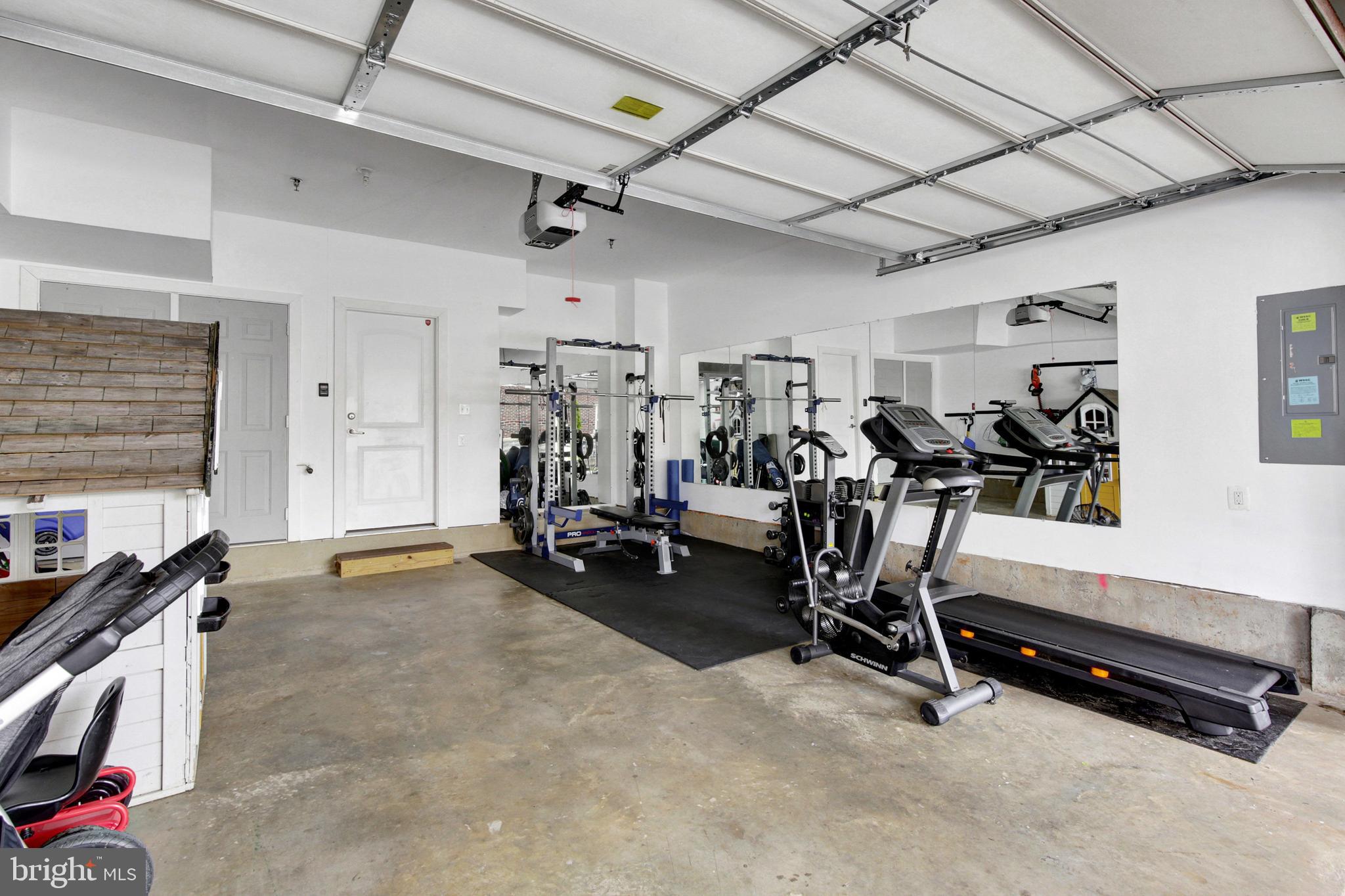 CROWN FARM - Residential