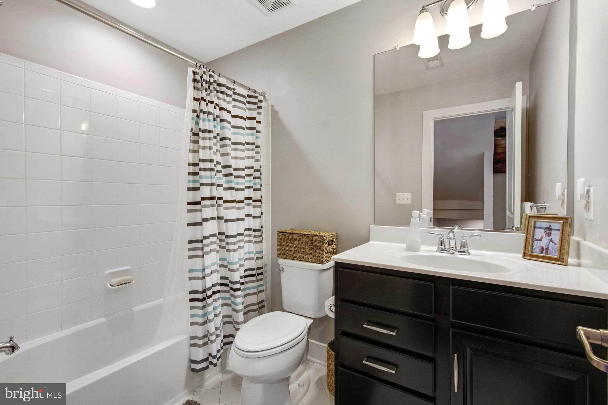 CROWN FARM - Residential