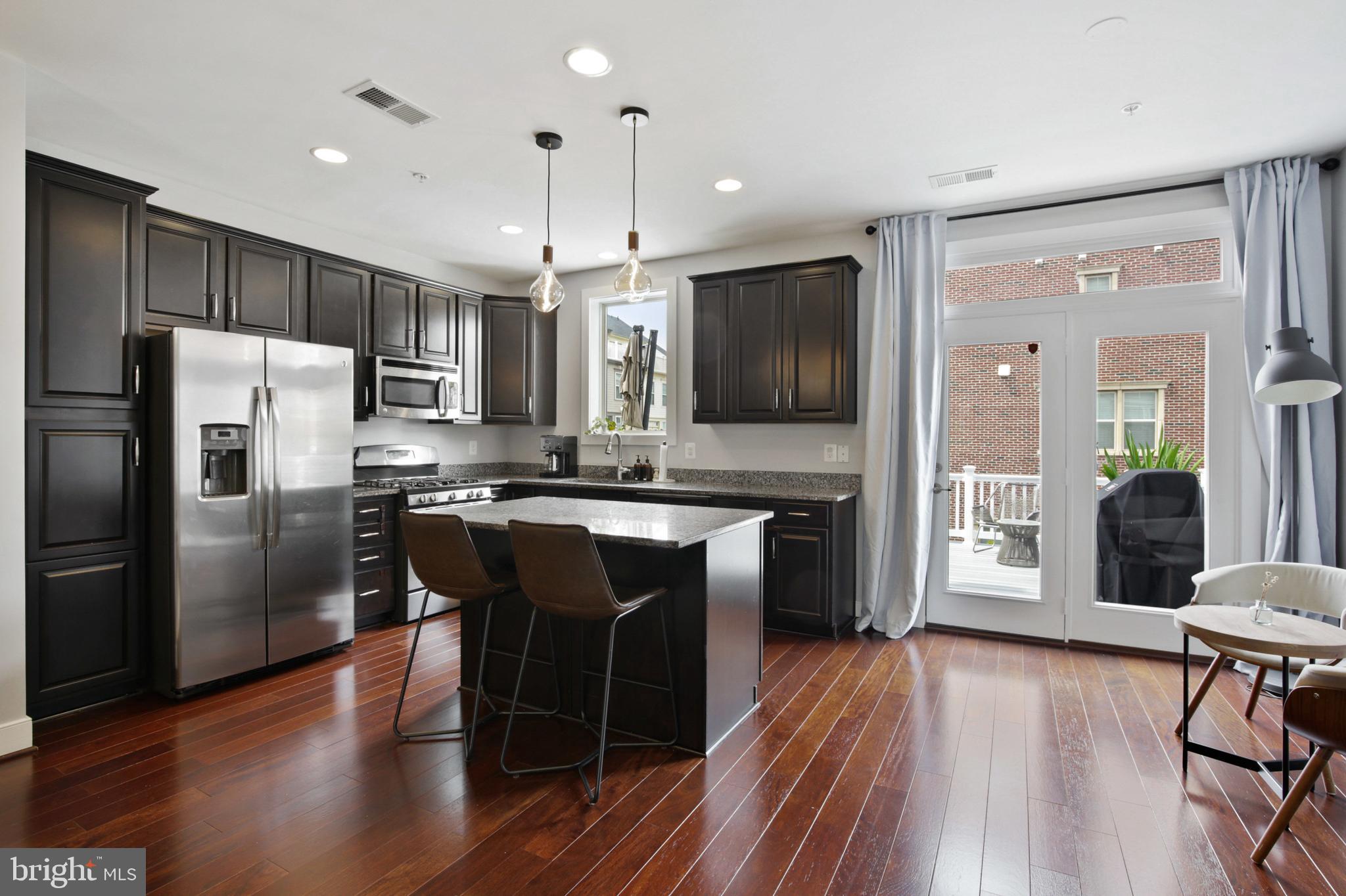 CROWN FARM - Residential