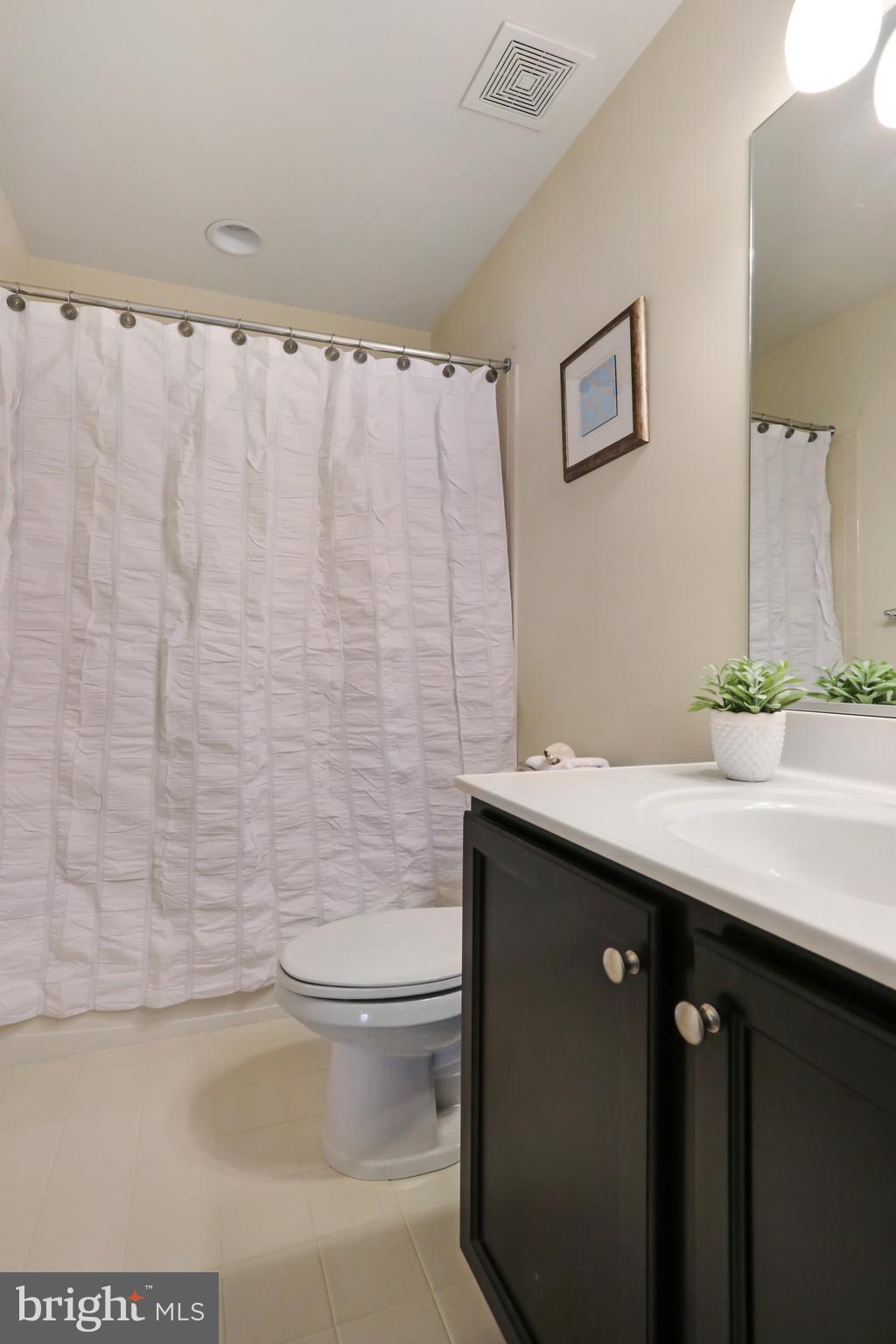 THE VILLAGES OF STEEPLEC - Residential