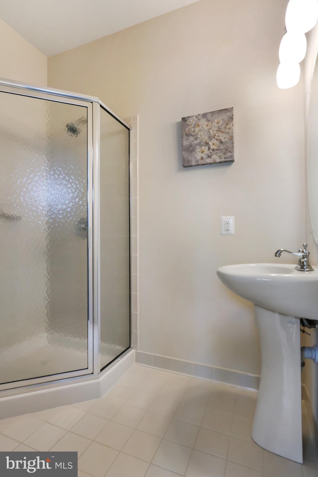 THE VILLAGES OF STEEPLEC - Residential