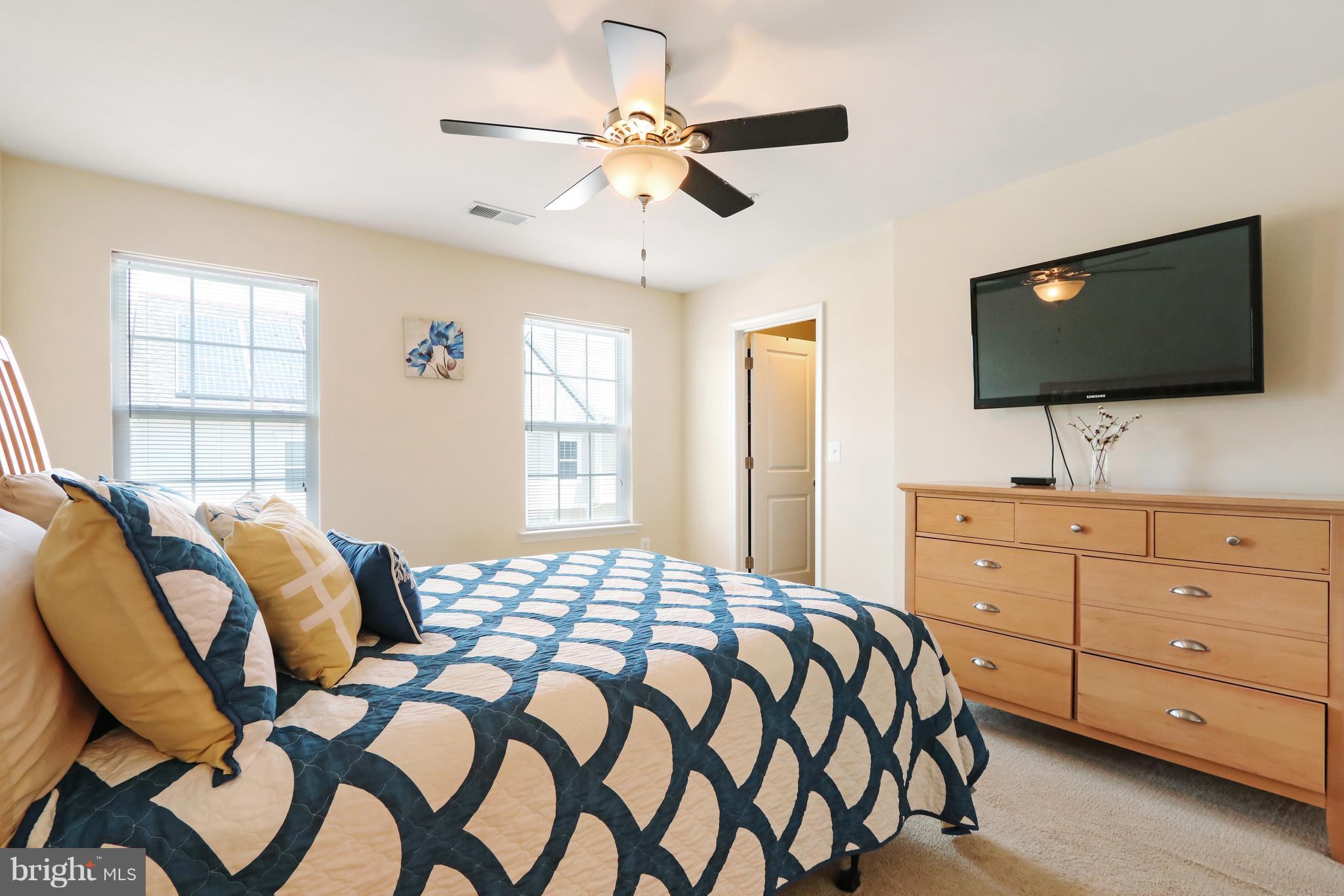 THE VILLAGES OF STEEPLEC - Residential