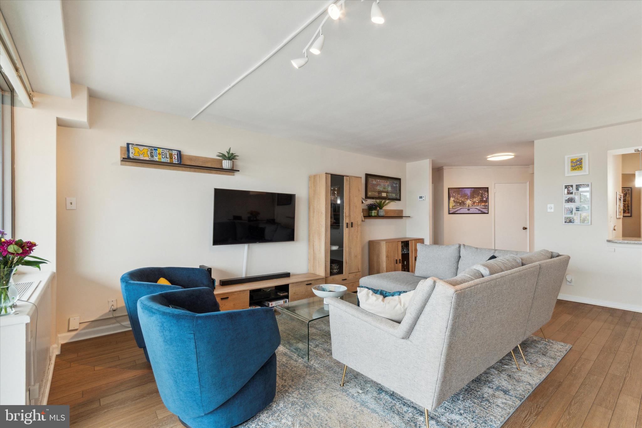 ART MUSEUM AREA - Residential