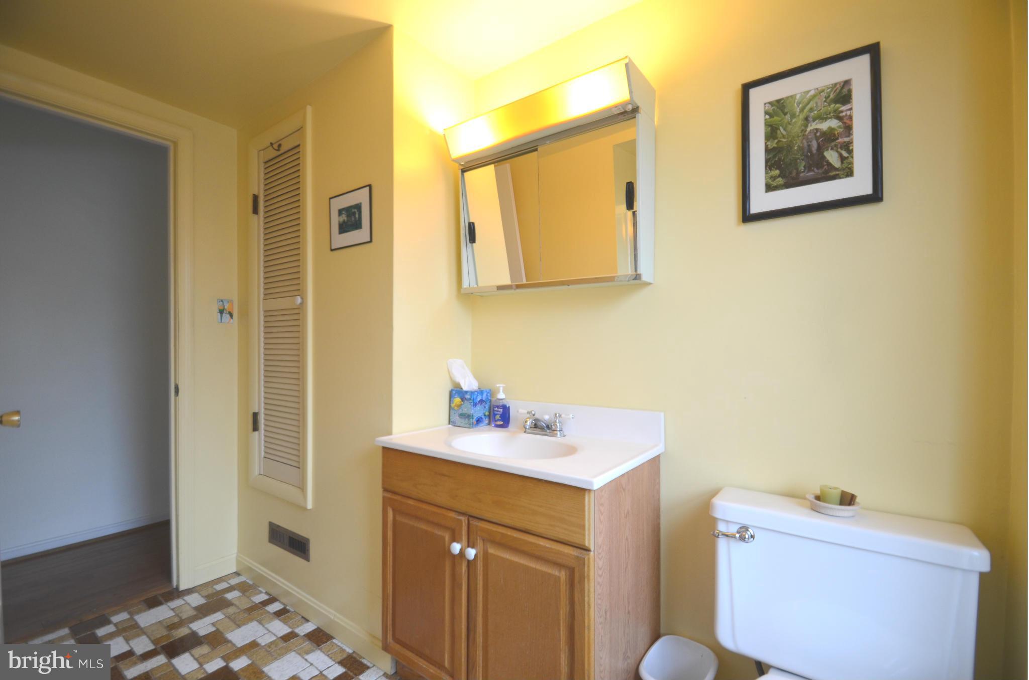 CHARLES VILLAGE - Residential