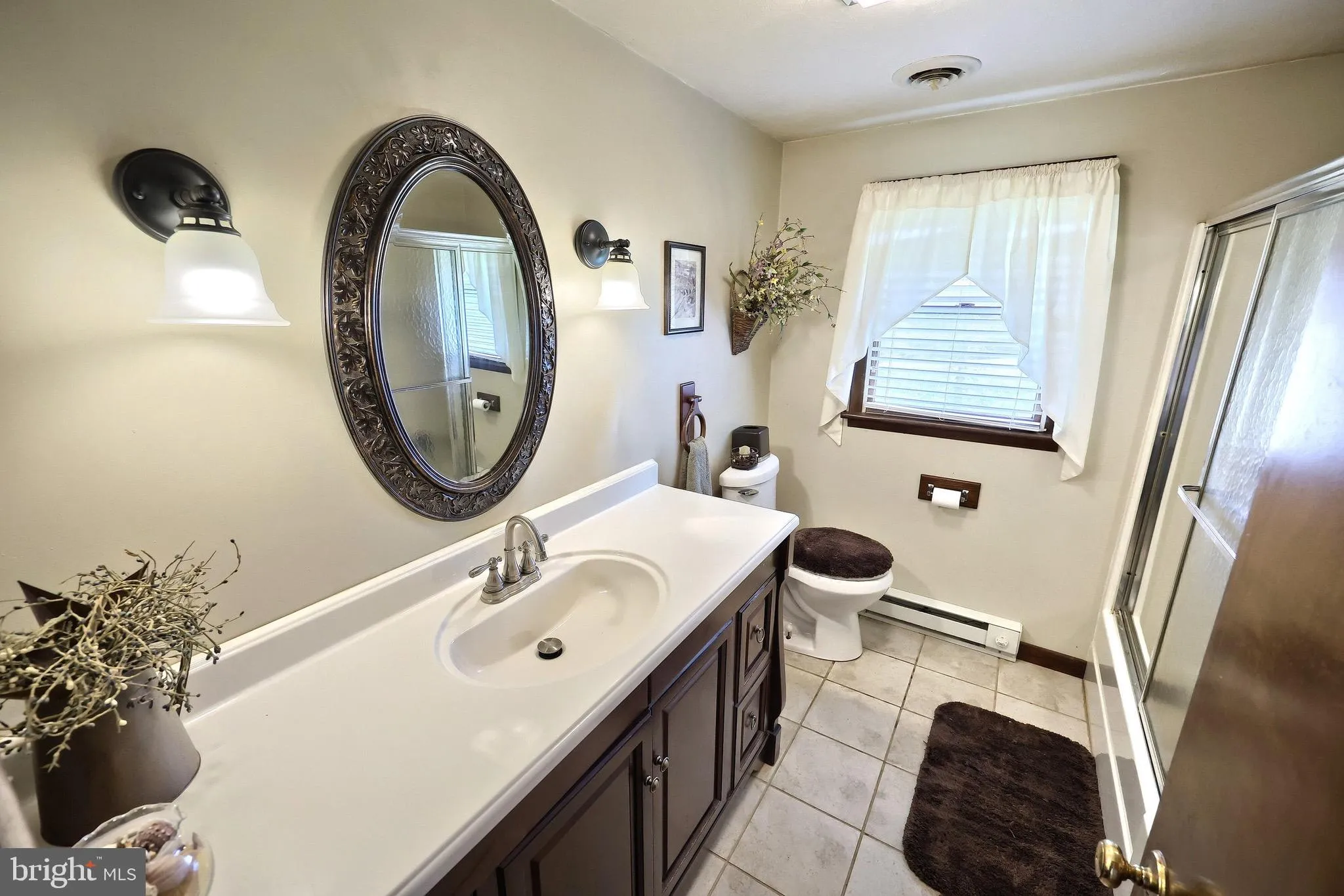 Seven Valleys, Pennsylvania 17360, United States, 4 Bedrooms Bedrooms, ,3 BathroomsBathrooms,Residential,Pending,200689