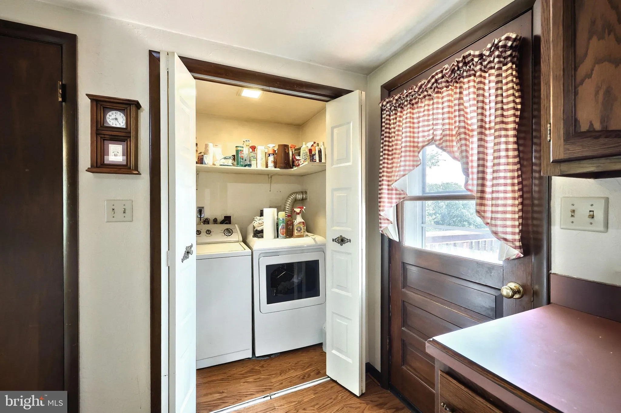 Seven Valleys, Pennsylvania 17360, United States, 4 Bedrooms Bedrooms, ,3 BathroomsBathrooms,Residential,Pending,200689