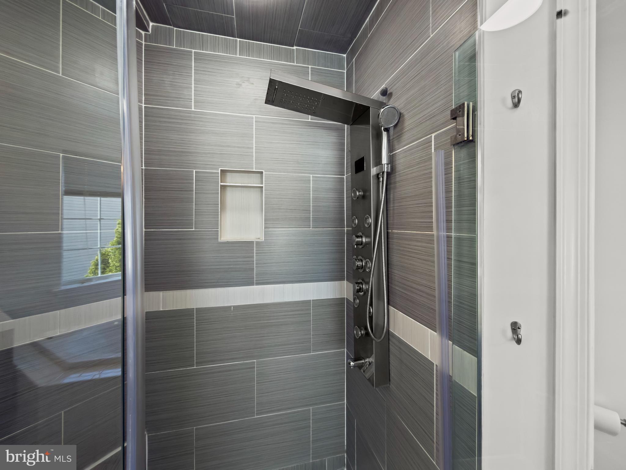 LONGWOOD - Residential