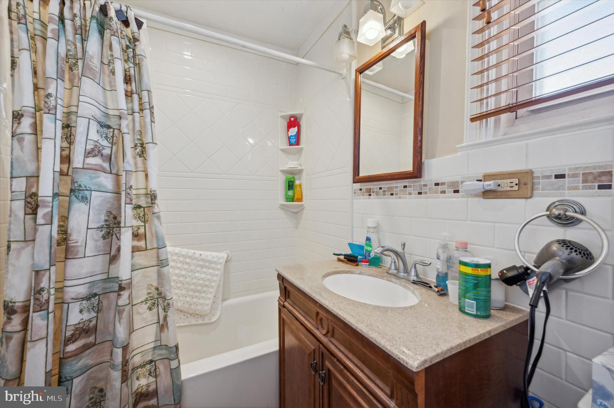 KIRKLYN - Residential